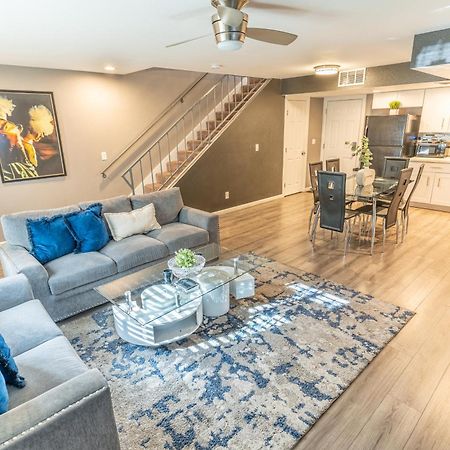 Spacious 2-Bedroom Townhouse With Pool & Private Patio In Central Las Vegas Extérieur photo