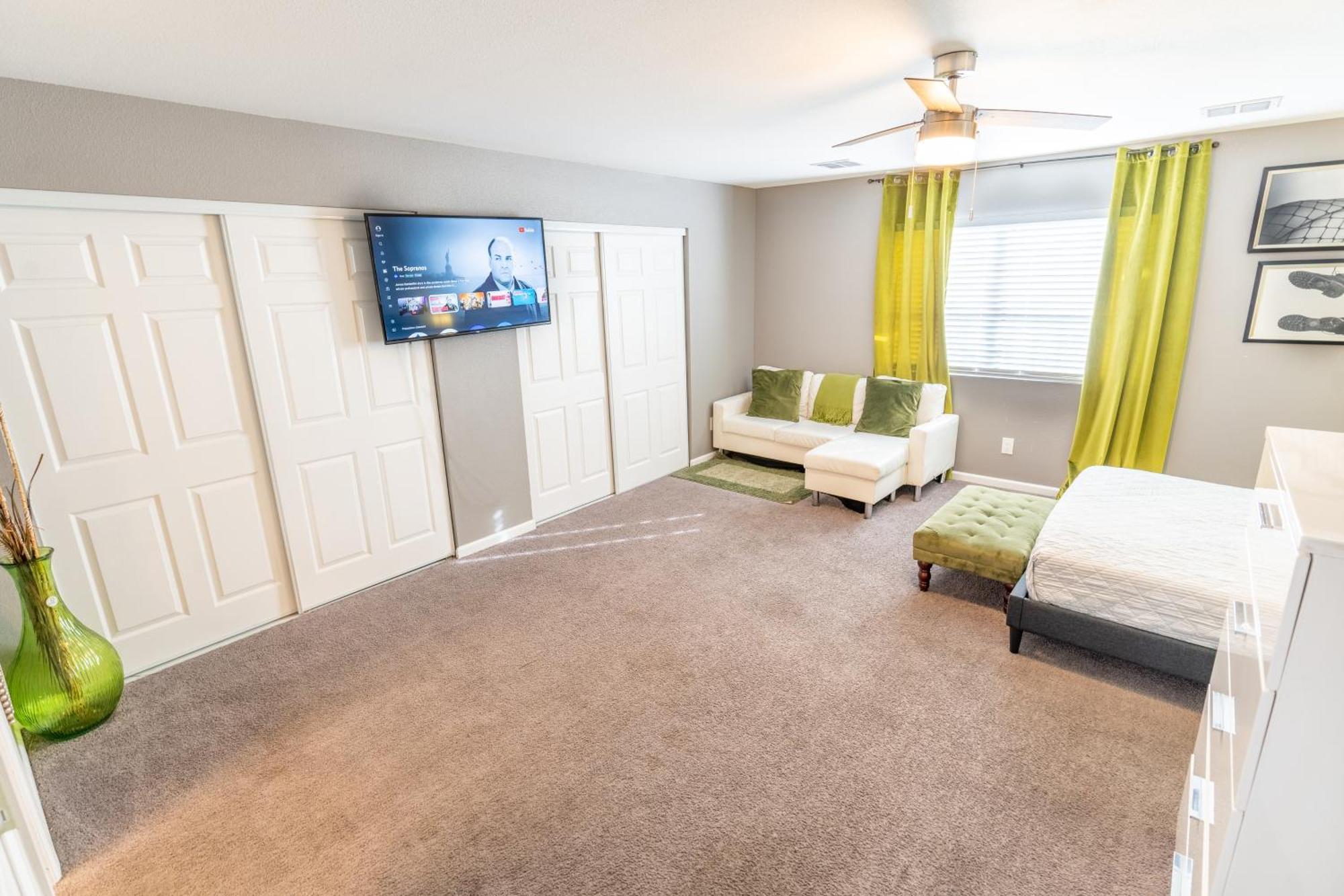 Spacious 2-Bedroom Townhouse With Pool & Private Patio In Central Las Vegas Extérieur photo
